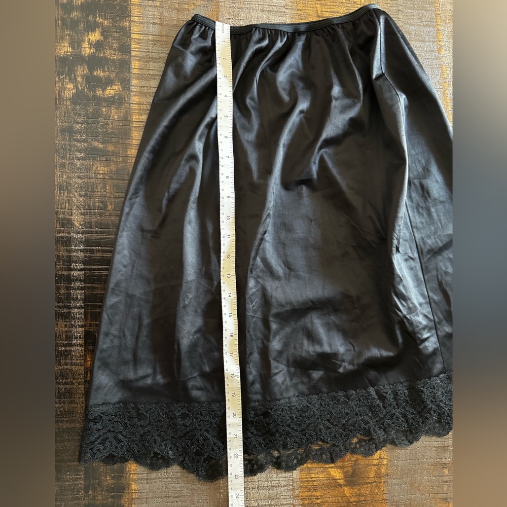 Vintage Vassaret by Munsingware Black Slip Size A Large 22 inch length - Picture 6 of 8